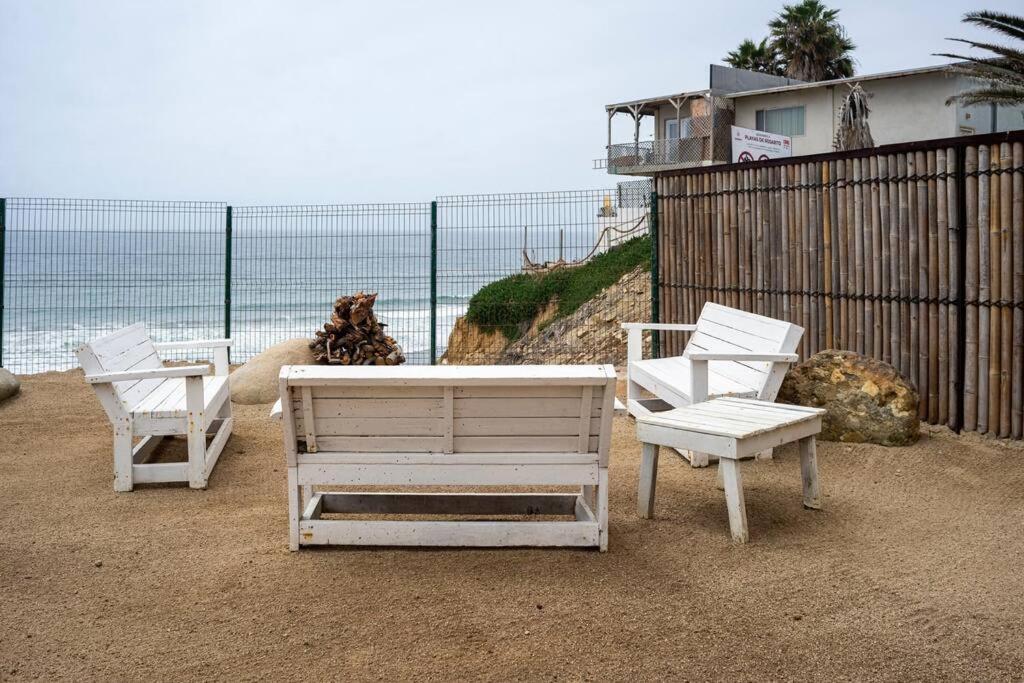 Triton'S Playhouse Beachfront Primo Tapia Extérieur photo